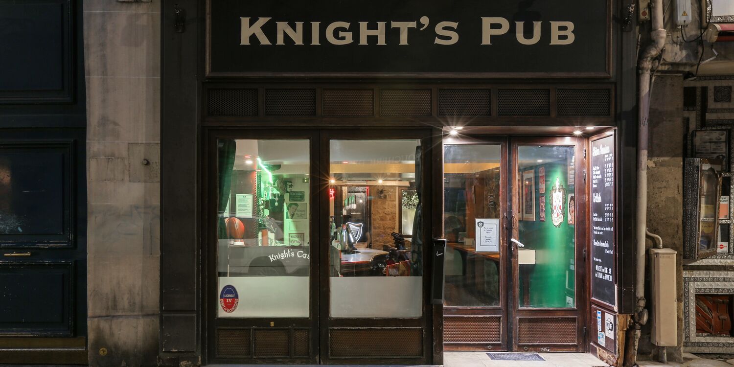 Knight's Pub